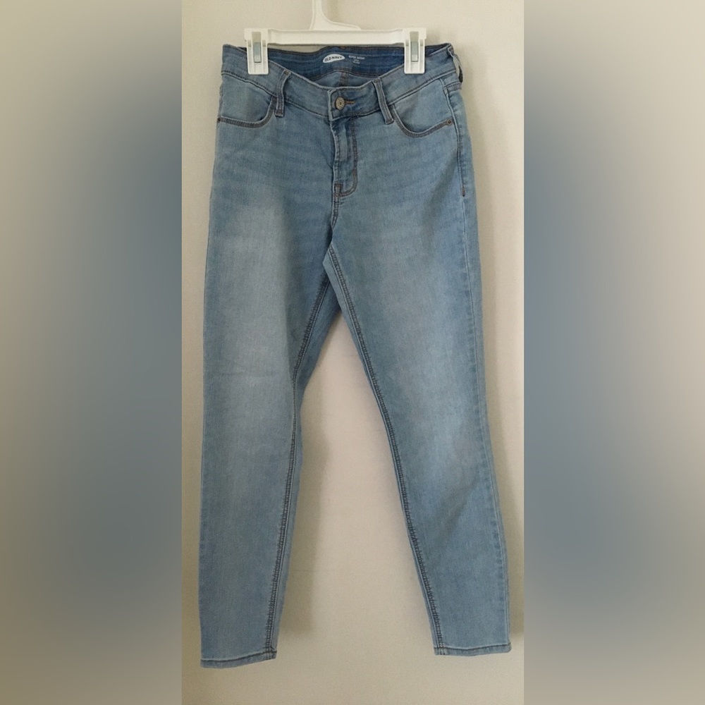 Old Navy Light Blue Mid-Rise Super Skinny Jeans